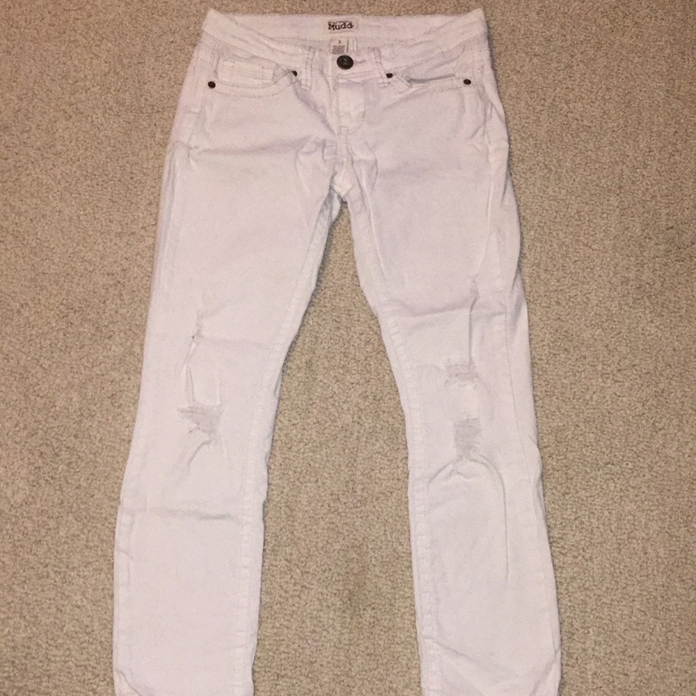 Women’s white jeans
